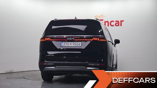 Kia CARNIVAL 9-Seater Signature купить на сайте DeffCars