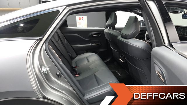 Toyota CROWN 2.5 4WD Hybrid купить на сайте DeffCars