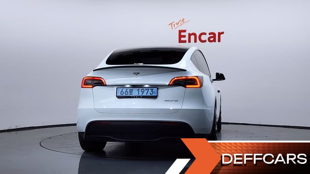 Tesla MODEL Y Performance AWD купить на сайте DeffCars