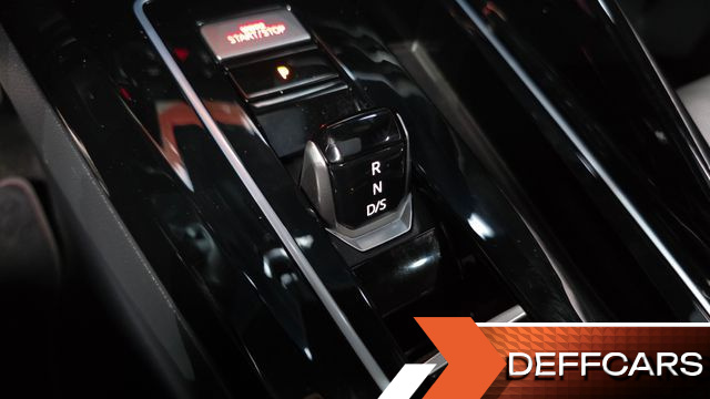 Volkswagen GOLF 2.0 GTI купить на сайте DeffCars