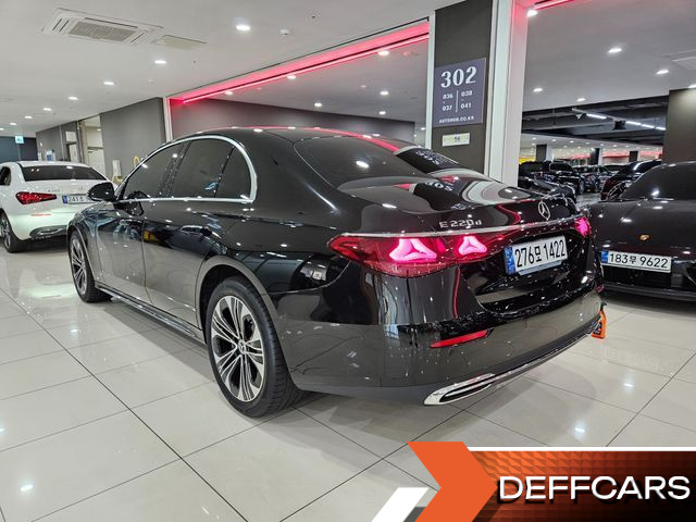 Mercedes E-CLASS E220d 4MATIC Exclusive купить на сайте DeffCars