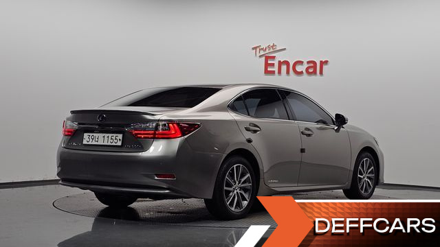 Lexus ES Supreme XV60 купить на сайте DeffCars