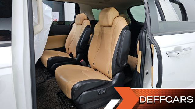 Kia CARNIVAL 9-Seater Signature купить на сайте DeffCars