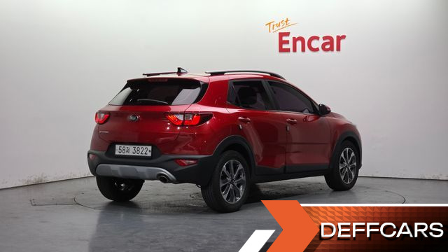 Kia STONIC 1.4 Prestige купить на сайте DeffCars
