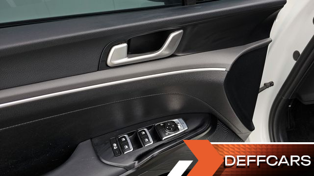 Kia K5 2.0 Prestige купить на сайте DeffCars