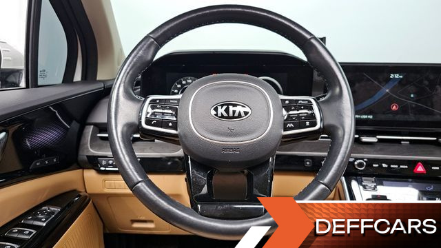 Kia CARNIVAL Gasoline 7-Seater Signature купить на сайте DeffCars