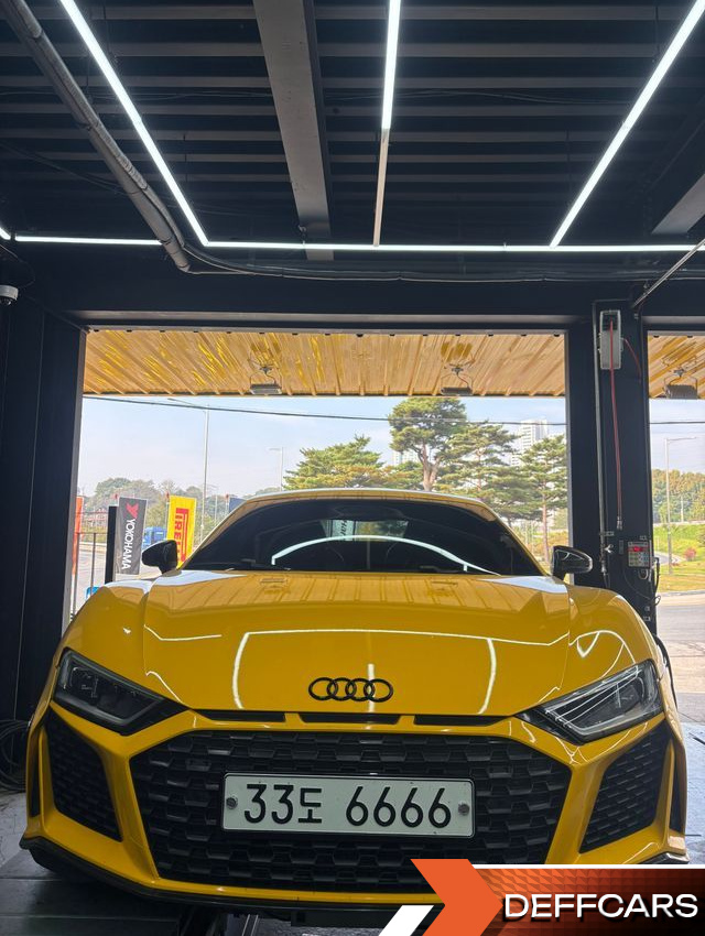 Audi R8 5.2 V10 Plus Coupe купить на сайте DeffCars