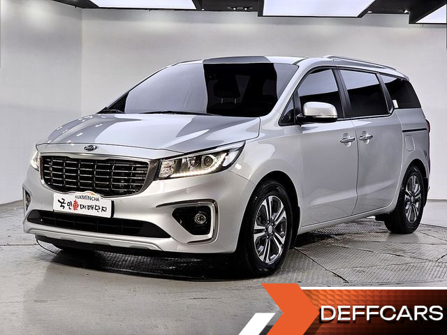 Kia CARNIVAL 9-Seater Luxury купить на сайте DeffCars