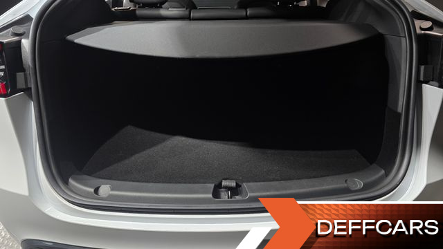 Tesla MODEL Y RWD купить на сайте DeffCars