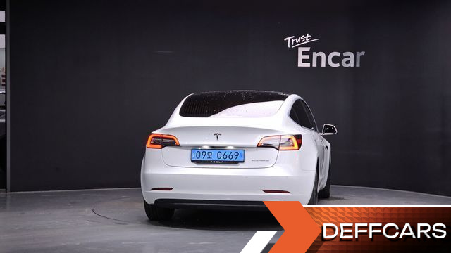 Tesla MODEL 3 Long Range AWD купить на сайте DeffCars