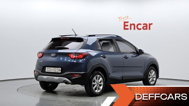 Kia STONIC 1.4 Deluxe купить на сайте DeffCars