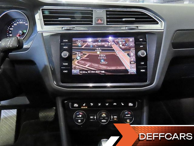 Volkswagen TIGUAN 2.0 TDI Premium купить на сайте DeffCars