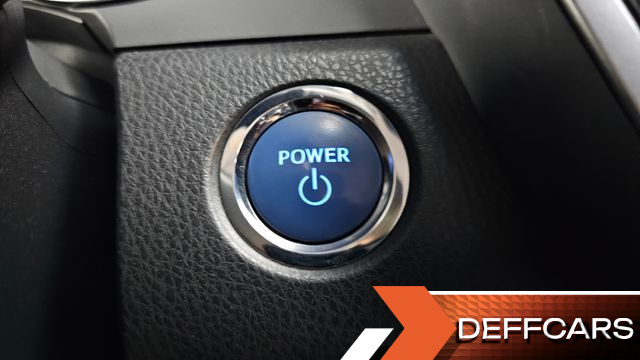 Toyota CAMRY 2.5 LE Hybrid купить на сайте DeffCars