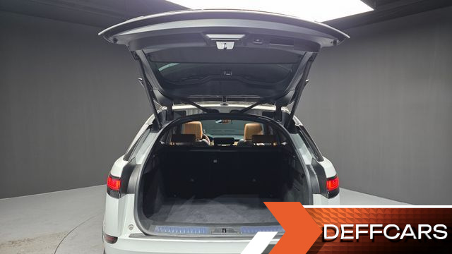 Land Rover RANGE ROVER VELAR 3.0 D300 R-Dynamic HSE купить на сайте DeffCars