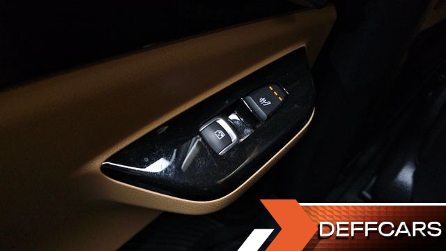 Kia CARNIVAL 9-Seater Signature купить на сайте DeffCars