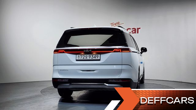 Kia CARNIVAL 9-Seater Signature купить на сайте DeffCars