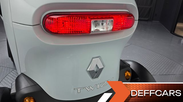Renault-KoreaSamsung TWIZY Intens(2-seater) купить на сайте DeffCars