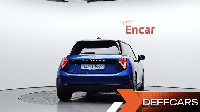 Mini COOPER SE Favoured купить на сайте DeffCars
