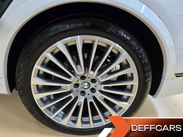 BMW X7 xDrive 30d Design Pure Excellent 6-Seater купить на сайте DeffCars