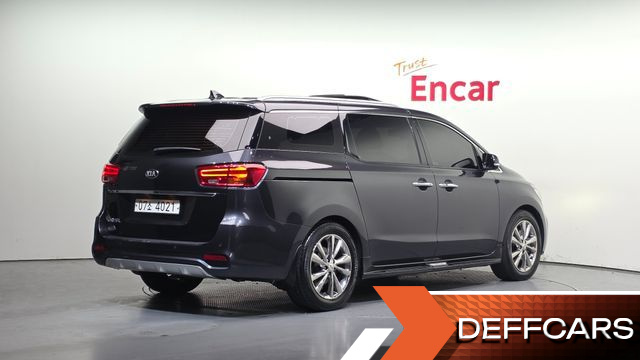 Kia CARNIVAL 9-Seater Noblesse Special купить на сайте DeffCars