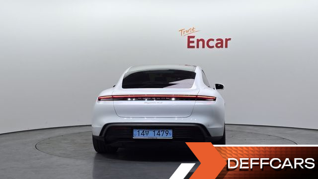 Porsche TAYCAN 4S купить на сайте DeffCars