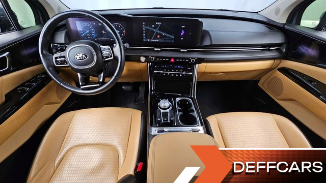 Kia CARNIVAL Gasoline 7-Seater Signature купить на сайте DeffCars