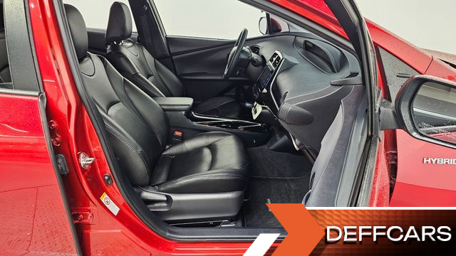 Toyota PRIUS 1.8 E купить на сайте DeffCars