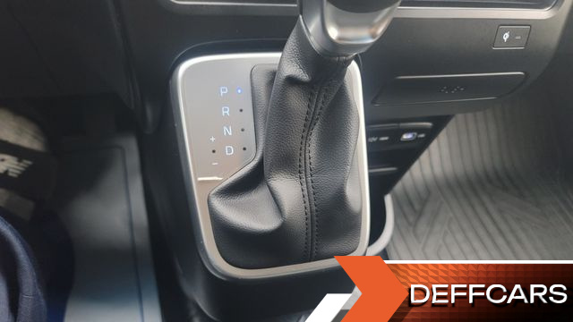 Hyundai STARIA L3.5 Cargo 5-Seater Modern купить на сайте DeffCars