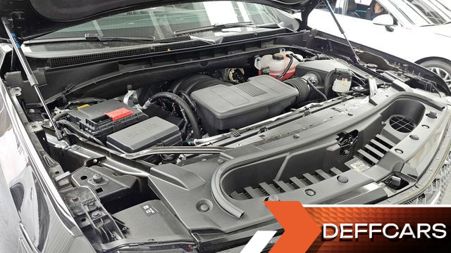 Cadillac ESCALADE 6.2 ESV ESV Sports Platinum купить на сайте DeffCars