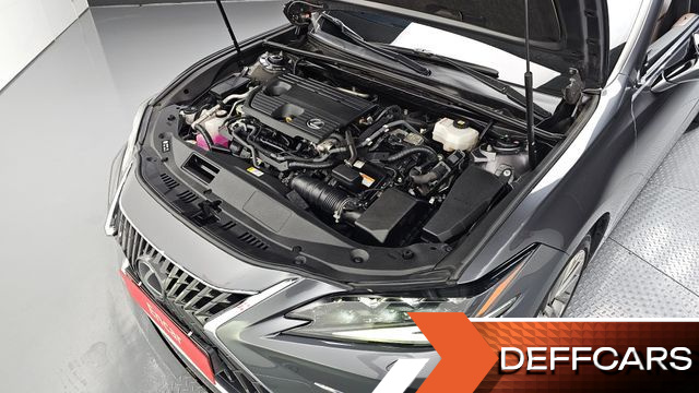 Lexus ES Executive купить на сайте DeffCars