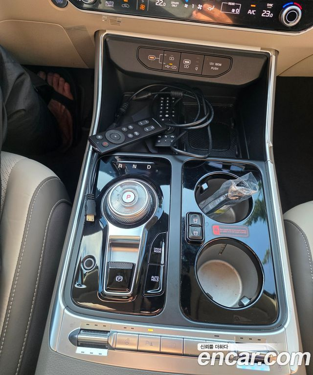 Kia CARNIVAL HEV 9-Seater Hi-Limousine Signature купить на сайте DeffCars