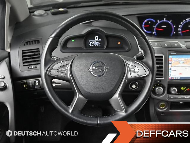 Ssangyong KORANDO 4WD Outdoor Edition 9-seater купить на сайте DeffCars
