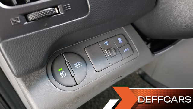 Hyundai STAREX Van 5-Seater Smart купить на сайте DeffCars