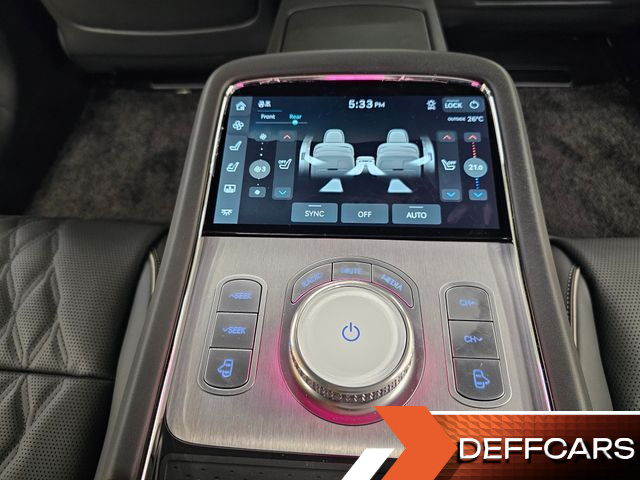 Genesis G90 Gasoline 3.5 Turbo e-S/C AWD LWB Black купить на сайте DeffCars