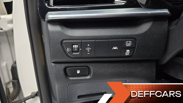 Kia NIRO 1.6 HEV Prestige купить на сайте DeffCars