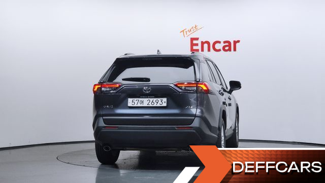 Toyota RAV4 2.5 2WD купить на сайте DeffCars
