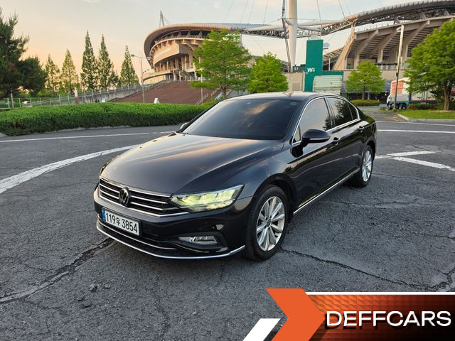 Volkswagen PASSAT 2.0 TDI Premium купить на сайте DeffCars