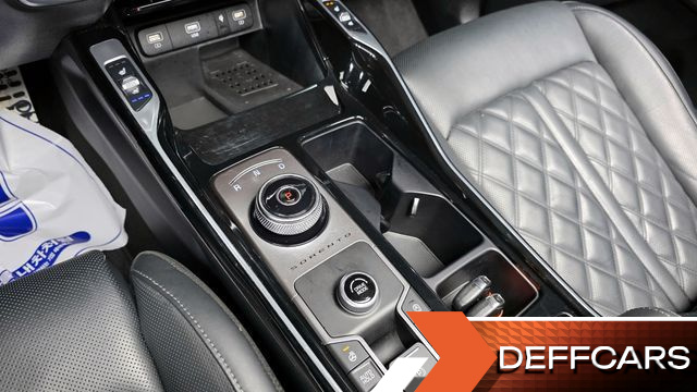 Kia SORENTO Diesel 2.2 2WD Signature купить на сайте DeffCars