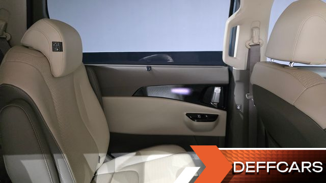 Kia CARNIVAL 9-Seater Signature купить на сайте DeffCars
