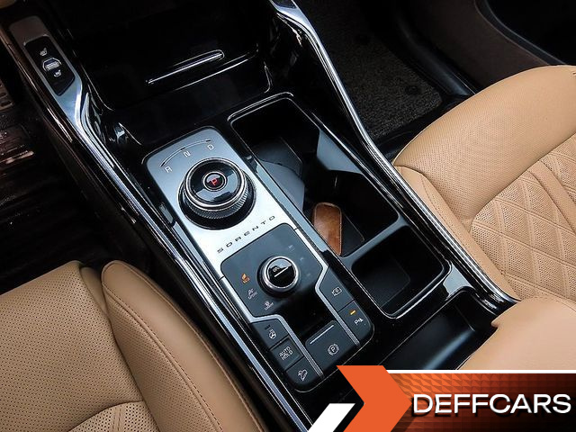 Kia SORENTO HEV 1.6 4WD Signature купить на сайте DeffCars