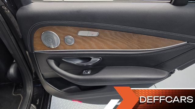 Mercedes E-CLASS E300 4MATIC Exclusive купить на сайте DeffCars