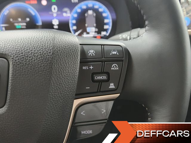 Toyota CROWN 2.5 4WD Hybrid купить на сайте DeffCars