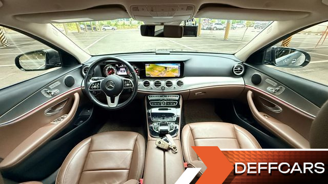 Mercedes E-CLASS E300 Avantgarde купить на сайте DeffCars