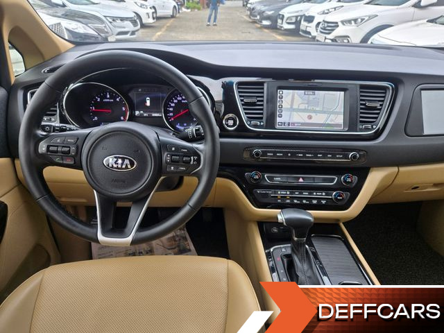 Kia CARNIVAL 9-seater Prestige купить на сайте DeffCars