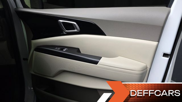 Kia CARNIVAL 9-Seater Prestige купить на сайте DeffCars
