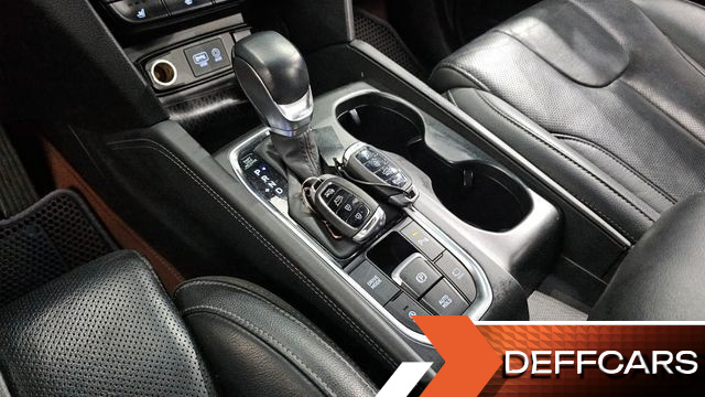 Hyundai SANTAFE Diesel 2.0 2WD Prestige купить на сайте DeffCars