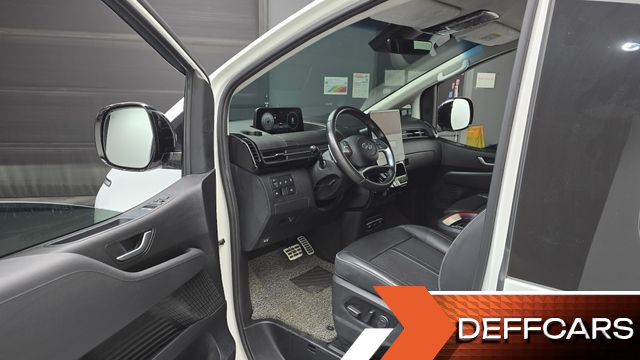Hyundai STARIA 4WD Lounge 9-Seater Inspiration купить на сайте DeffCars