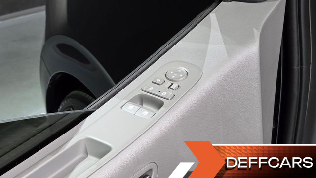 Hyundai STARIA 4WD Lounge 9-Seater Inspiration купить на сайте DeffCars