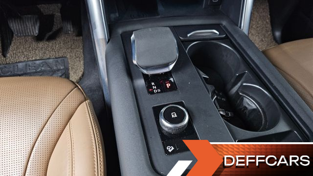 Land Rover DISCOVERY D300 HSE купить на сайте DeffCars