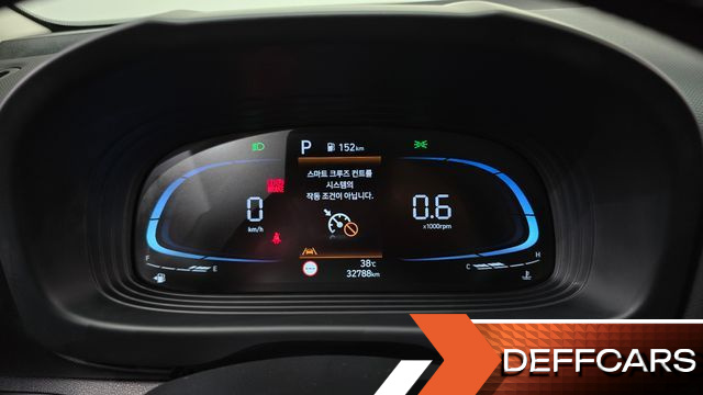 Hyundai VENUE 1.6 Flux купить на сайте DeffCars